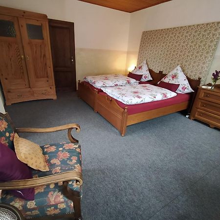 Ferienwohnung Sauerland Burgfenster レンネシュタット エクステリア 写真